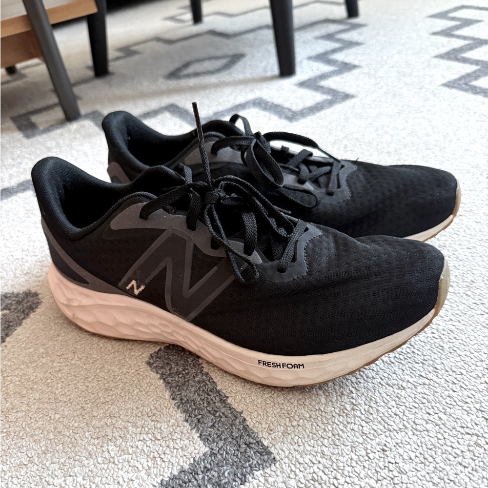 New Balance Fresh Foam Arishi V4 Running Shoe - Women's Size 11